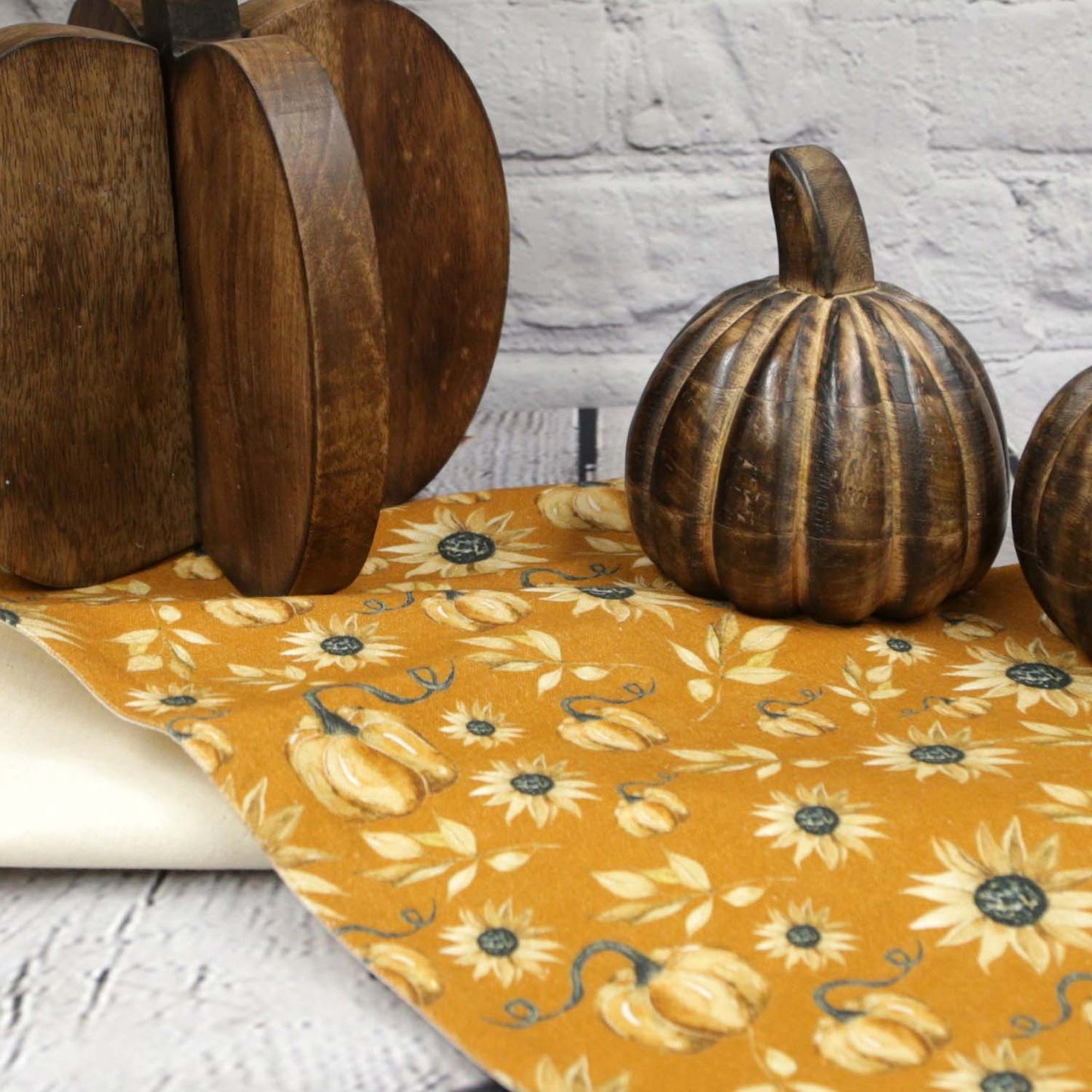 DFI58N028 - Shades of Autumn Table Runner