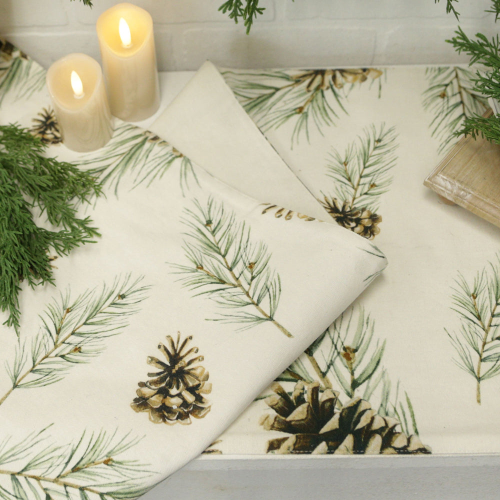 DXI43546 - Woodland Pines Table Runner