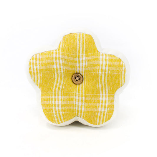 DAQ41251 - Yellow Check Daisy Pillow with Button 